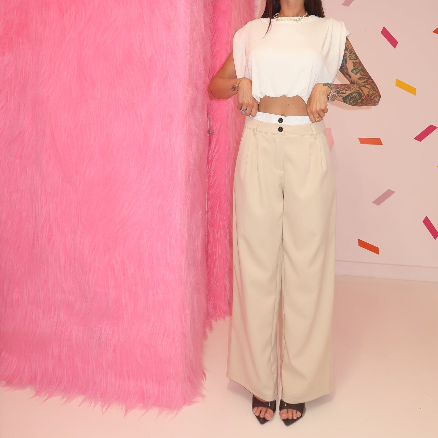 Pantalone Beige and White
