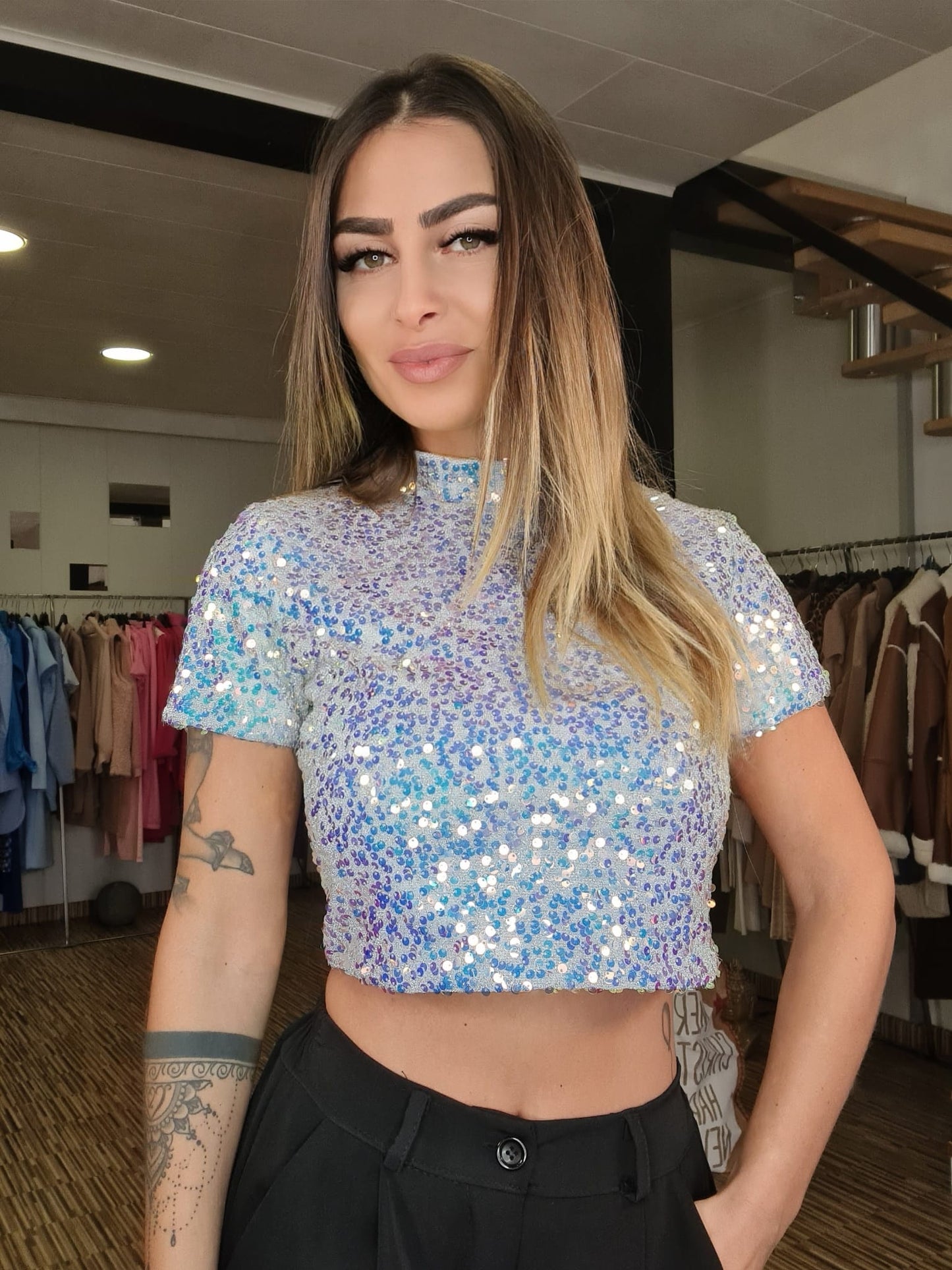 T-shirt crop paillettes